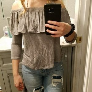 Off the shoulder ruffle tee